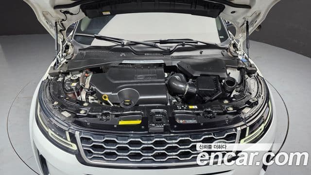 Land Rover Range Rover Evoque 2022 — Photo 22/38