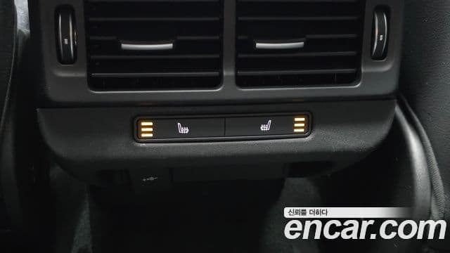 Land Rover Range Rover Evoque 2022 — Photo 37/38