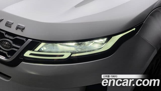 Land Rover Range Rover Evoque 2022 — Photo 16/38