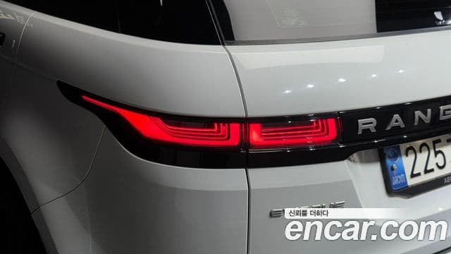 Land Rover Range Rover Evoque 2022 — Photo 35/38