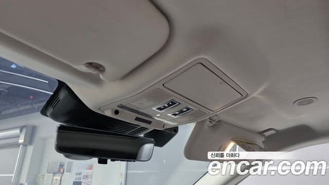 Land Rover Range Rover Evoque 2022 — Photo 2/38