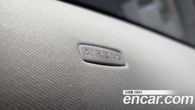 Land Rover Range Rover Evoque 2022 — Photo 36/38