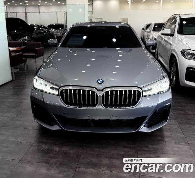 BMW 5 Series 2023 — ფოტო 10/10