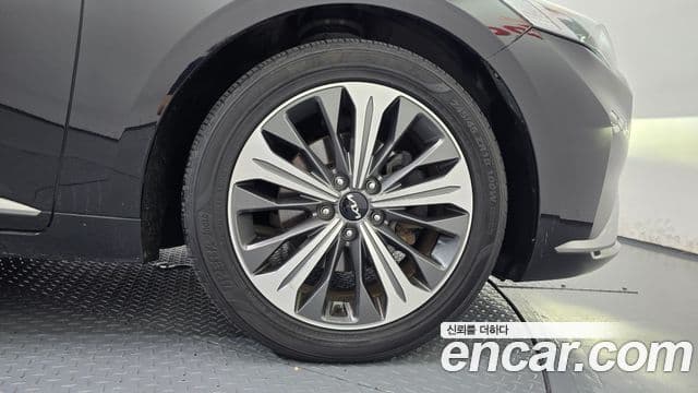 Kia K8 2021 — ფოტო 4/34