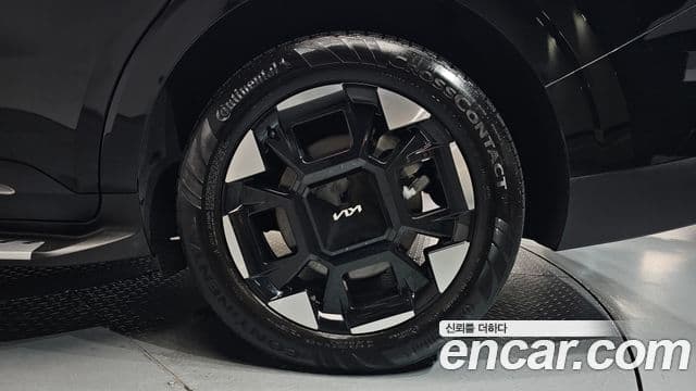 Kia Carnival 2024 — Photo 37/39