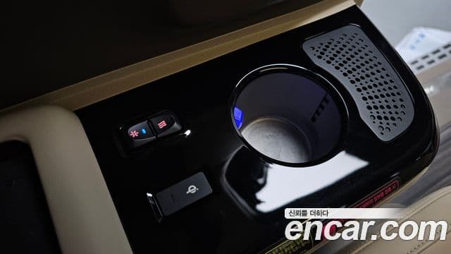 Kia Carnival 2024 — Photo 15/39