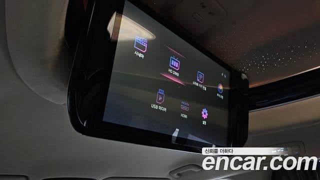 Kia Carnival 2024 — Photo 11/39