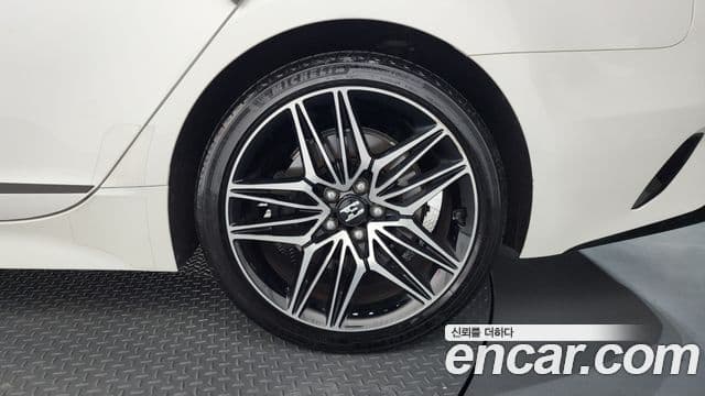 Kia Stinger Meister 2021 — Photo 10/31