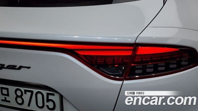 Kia Stinger Meister 2021 — Photo 13/31