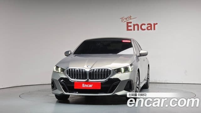 BMW 5 Series 2025 — ფოტო 3/20