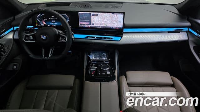 BMW 5 Series 2025 — ფოტო 7/20