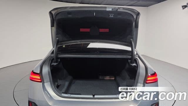 BMW 5 Series 2025 — ფოტო 20/20