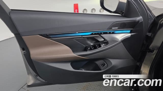 BMW 5 Series 2025 — ფოტო 5/36