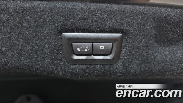 BMW 5 Series 2025 — ფოტო 13/36