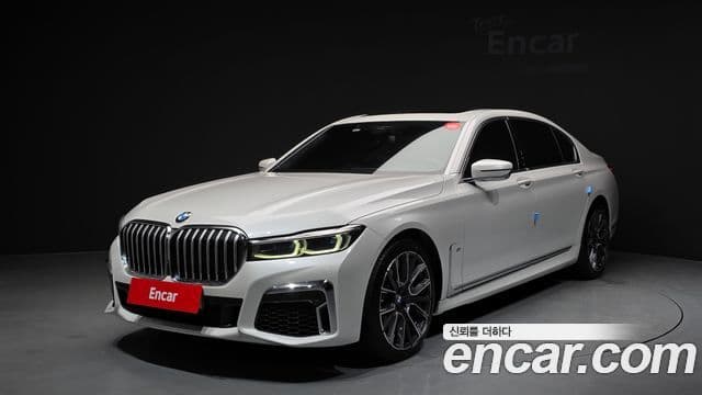 BMW 7 Series 2021 — Фото 1/20