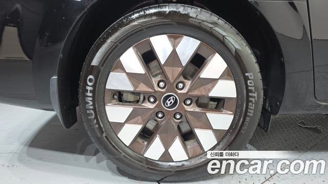 Hyundai Staria 2021 — фото 5 из 20