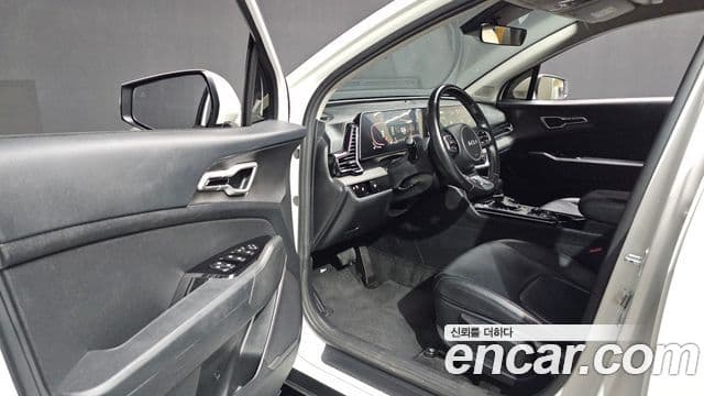 Kia Sportage 2022 — Фото 10/20
