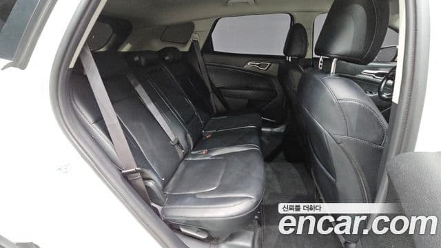 Kia Sportage 2022 — Фото 11/20