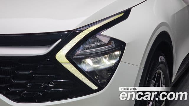Kia Sportage 2022 — ფოტო 14/30