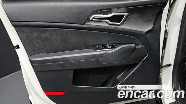 Kia Sportage 2022 — ფოტო 29/30