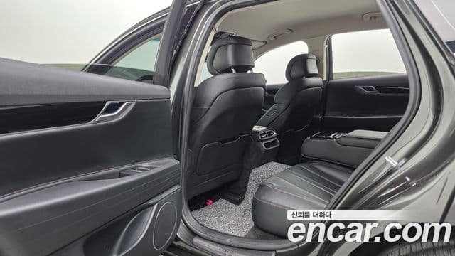 Genesis G80 2022 — Photo 18/33