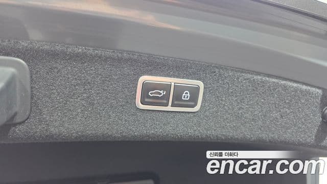 Genesis G80 2022 — Photo 13/33