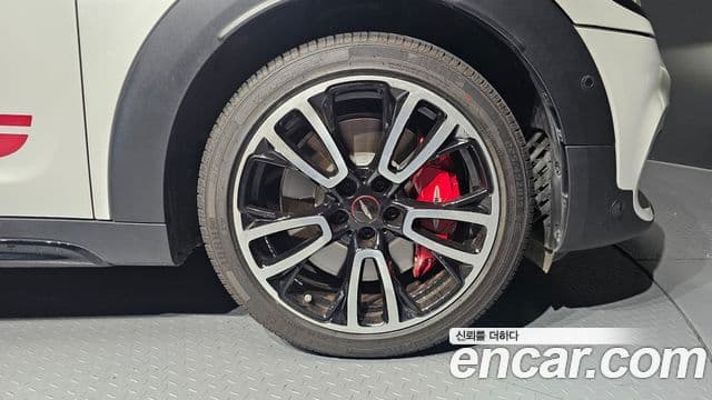Mini Cooper S Countryman 2023 — Şəkil 30/34