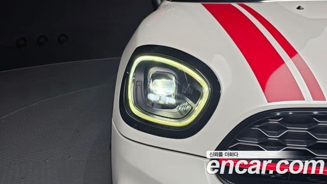 Mini Cooper S Countryman 2023 — Şəkil 21/34