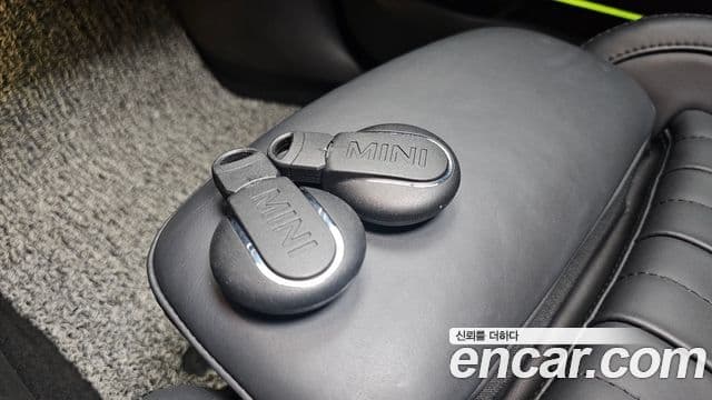Mini Cooper S Countryman 2023 — Şəkil 10/34