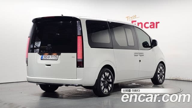 Hyundai Staria 2025 — ფოტო 2/20
