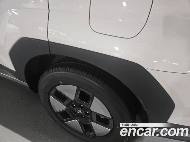 Hyundai Santa Fe 2024 — Фото 13/14