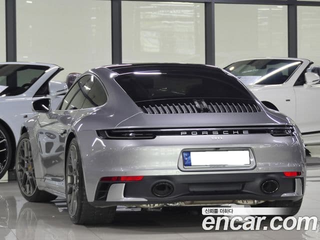 Porsche 911 2024 — Photo 14/16