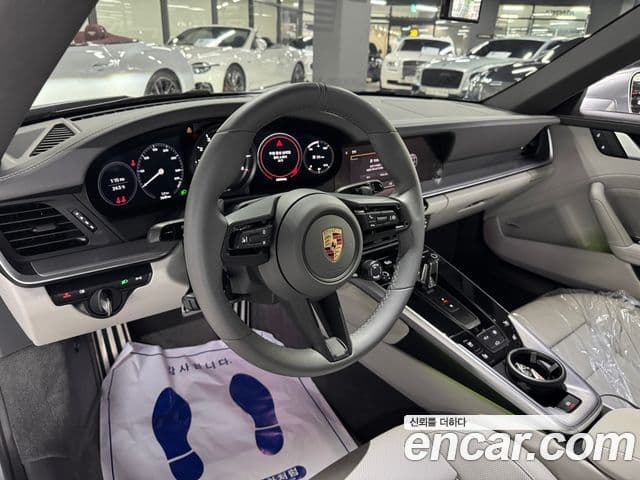 Porsche 911 2024 — Photo 5/16