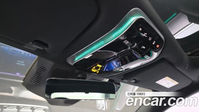 Mercedes-Benz S-Class 2022 — Photo 27/37