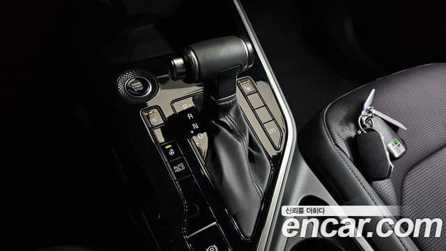 Kia Niro 2022 — Фото 9/20