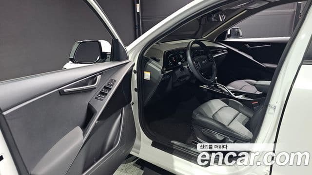 Kia Niro 2022 — Фото 10/20