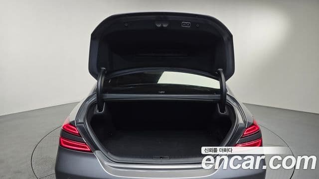 Genesis G70 2021 — Şəkil 18/20
