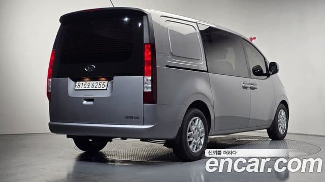 Hyundai Staria 2022 — Фото 2/20