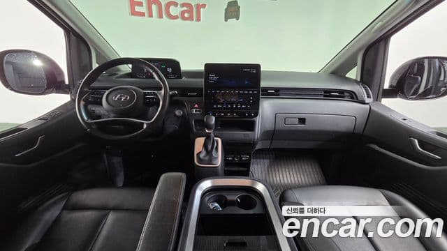 Hyundai Staria 2022 — Фото 7/20