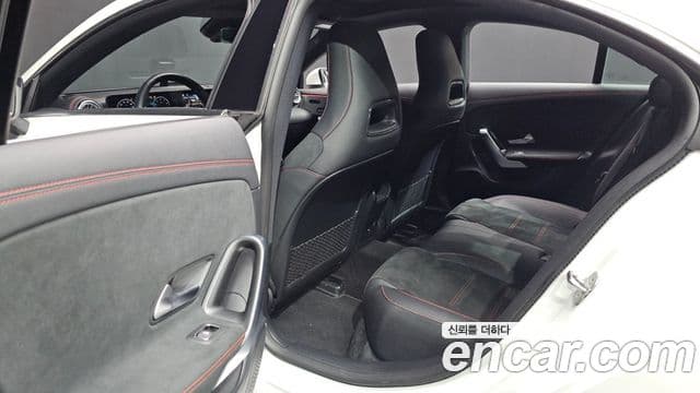 Mercedes-Benz CLA-Class 2024 — Фото 12/20