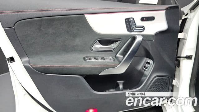 Mercedes-Benz CLA-Class 2024 — Şəkil 11/30