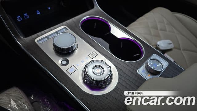 Genesis GV80 2024 — Photo 35/38