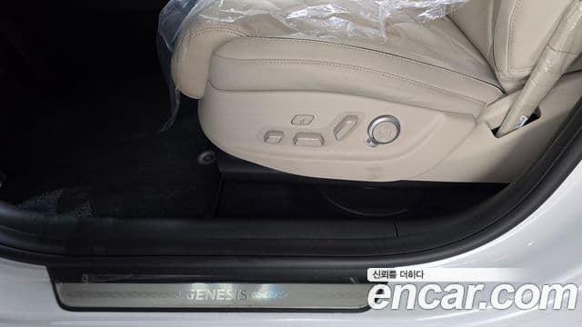 Genesis GV80 2024 — Photo 26/38