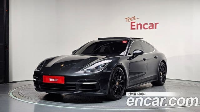 Porsche Panamera 2018 — Şəkil 11/36