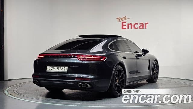 Porsche Panamera 2018 — Şəkil 25/36