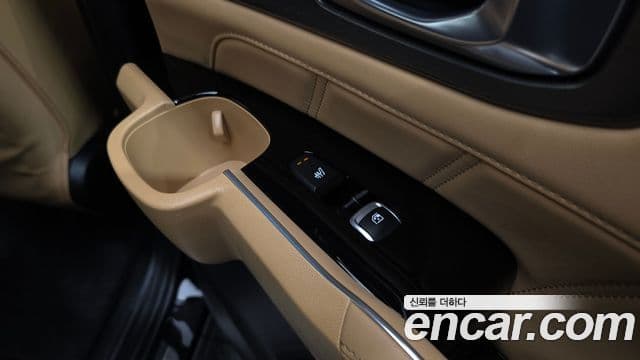Kia Sorento 2021 — Фото 18/20