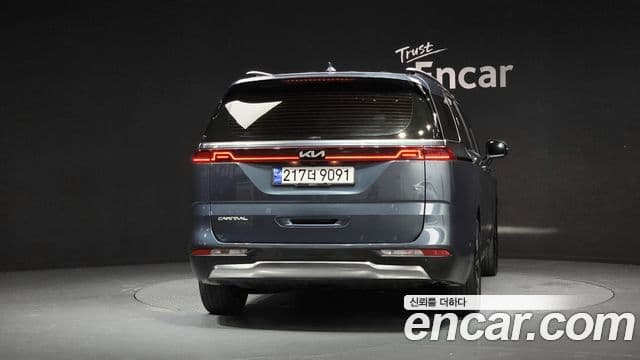 Kia Carnival 2023 — Фото 4/20