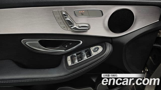 Mercedes-Benz C-Class 2020 — Фото 18/20