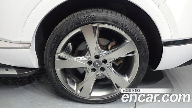 Genesis GV80 2022 — Şəkil 17/32