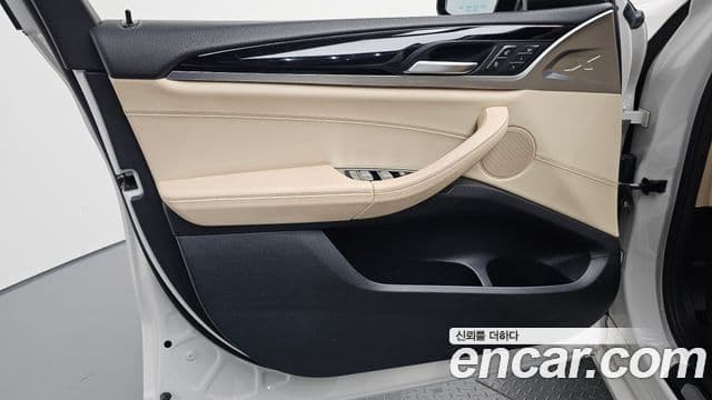 BMW X3 2019 — ფოტო 14/37
